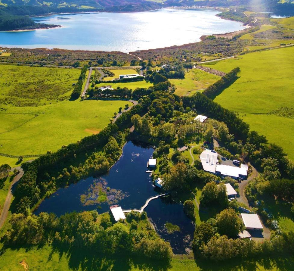 The Lakes - Kai Iwi Lakes Exclusive Retreat Kaihu Exterior photo